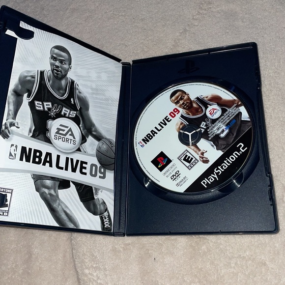 PS2 NBA live 09 - Picture 2 of 4